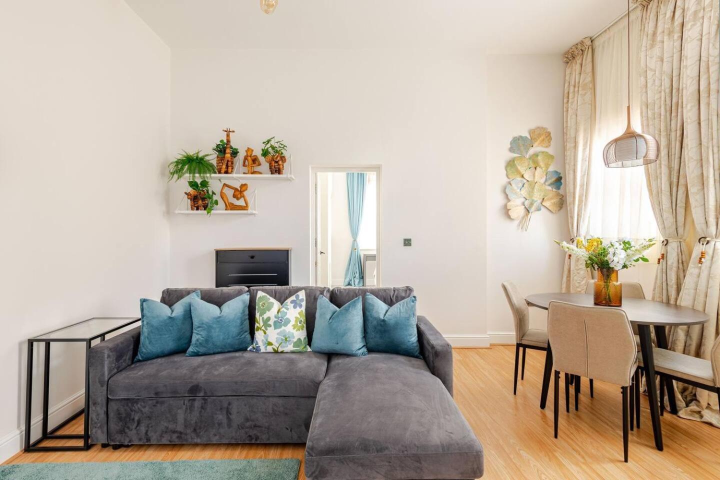 Stylish Flat In Central Location With Free Parking سويندون المظهر الخارجي الصورة